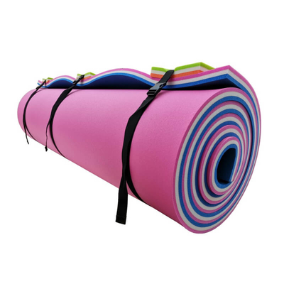 สีหลากหลาย XPE Foam Floating Mat 3 ชั้น กันน้ํา น้ําหนักเบา บริการ OEM / ODM มี